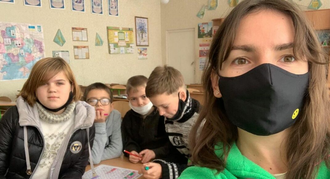 "Експансія" вчителів на Луганщину. "Восток SOS" запустив новий проєкт