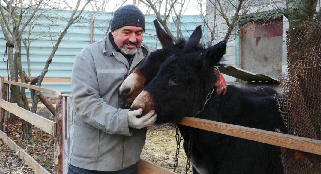 Ближе к природе: в Славянске открылся мини-зоопарк