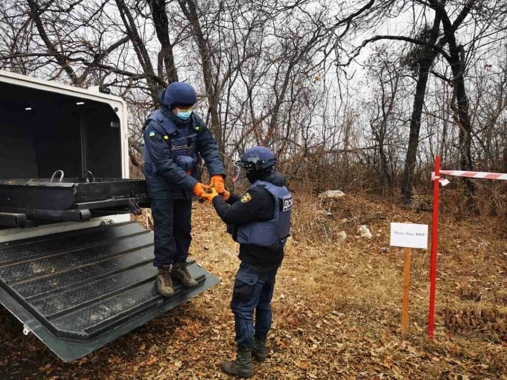 В ООС рассказали, как проходит процесс разминирования территорий на Донбассе