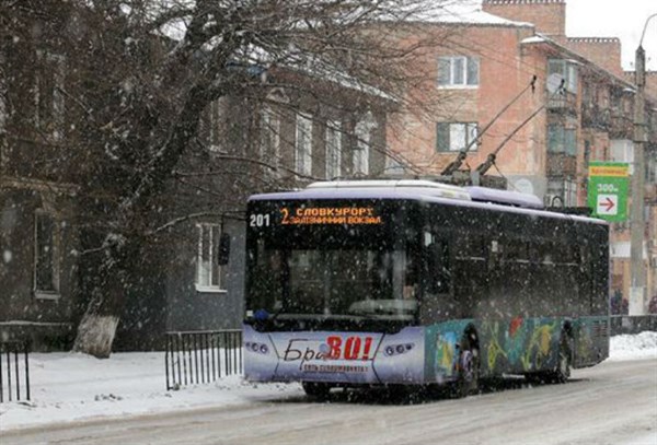 В Славянске устраняют перебои в работе общественного транспорта из-за непогоды
