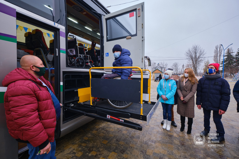 В Дружковке детский дом-интернат получил новый автобус