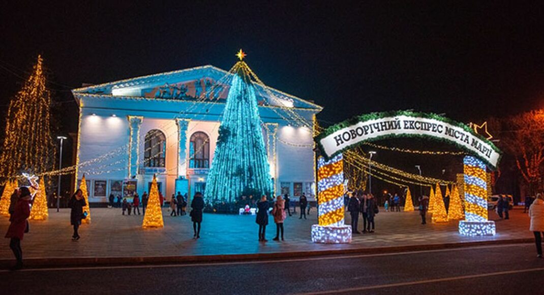 14-ти метровая ель и декор: куда уйдут бюджетные деньги Мариуполя под Новый год