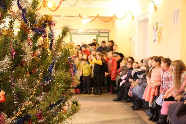Как ковид (не)украл Рождество: по каким правила в Мариуполе пройдут детские утренники