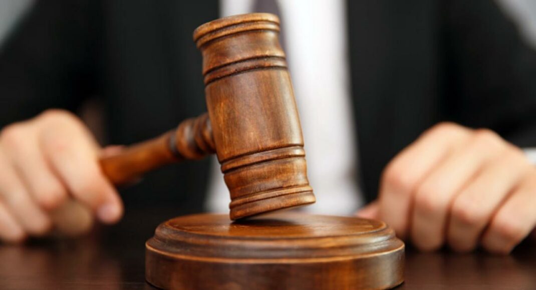 Суд освободил от уголовной ответственности чиновницу с Луганщины, обвиняемую в подготовке госизмены