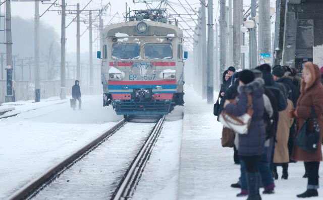 В Укрзалізниці повідомили, що з 28 січня повернуть у графік електропоїзд Костянтинівка-Харків