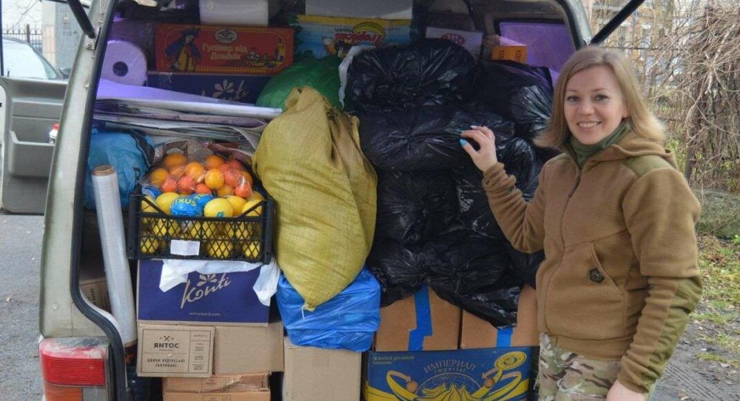 Волонтери привезли на передову продукти, техзасоби та будматеріали