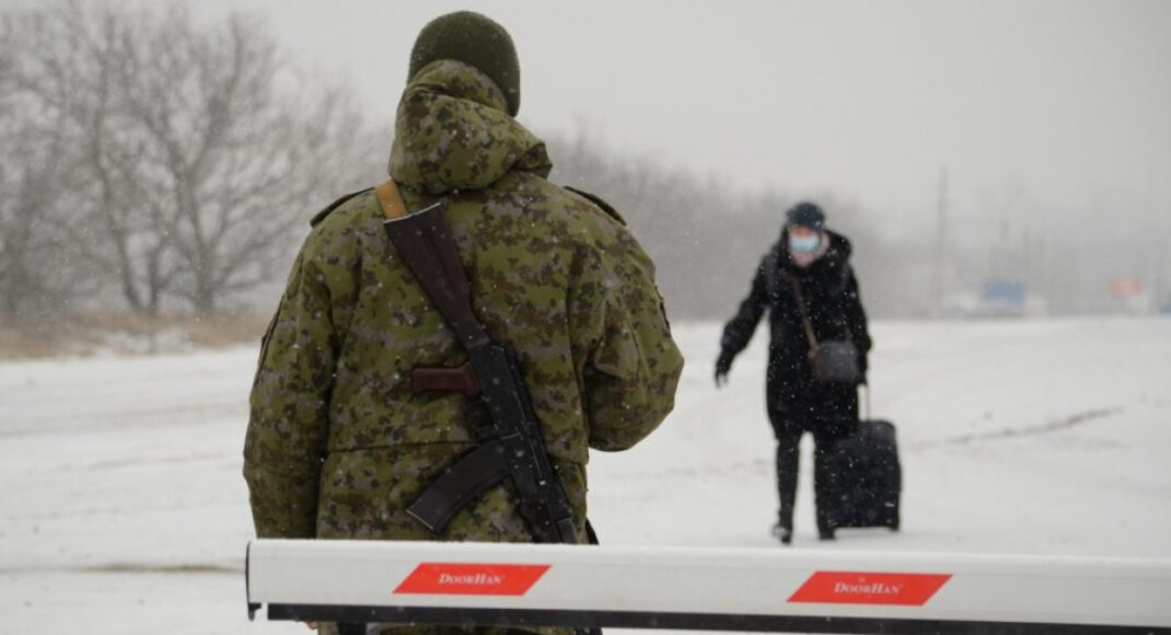 У "ДНР" повідомили, скільки людей бойовики пропустили через свій КПП