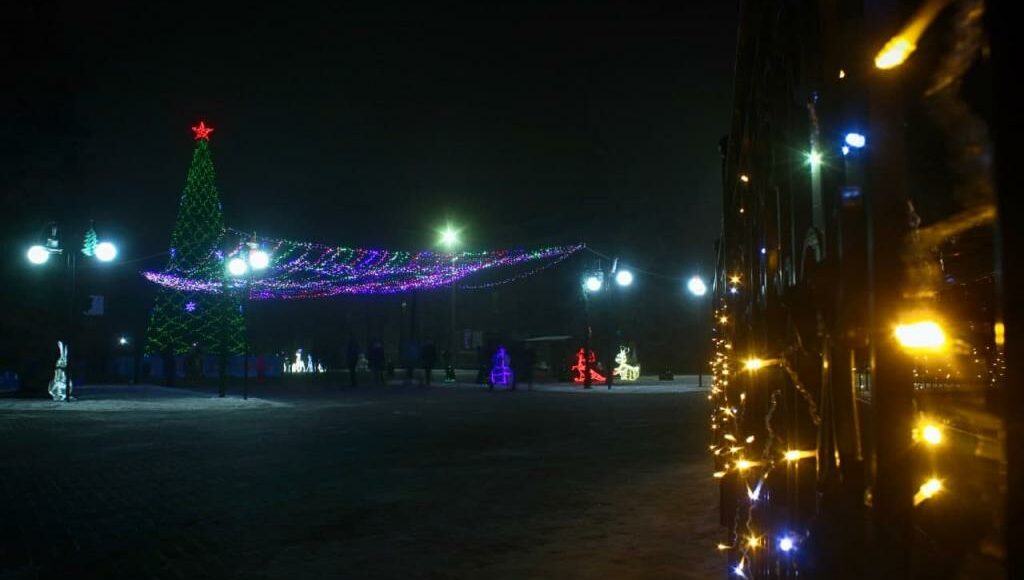 В сети показали, как выглядят новогодние украшения в оккупированной Горловке