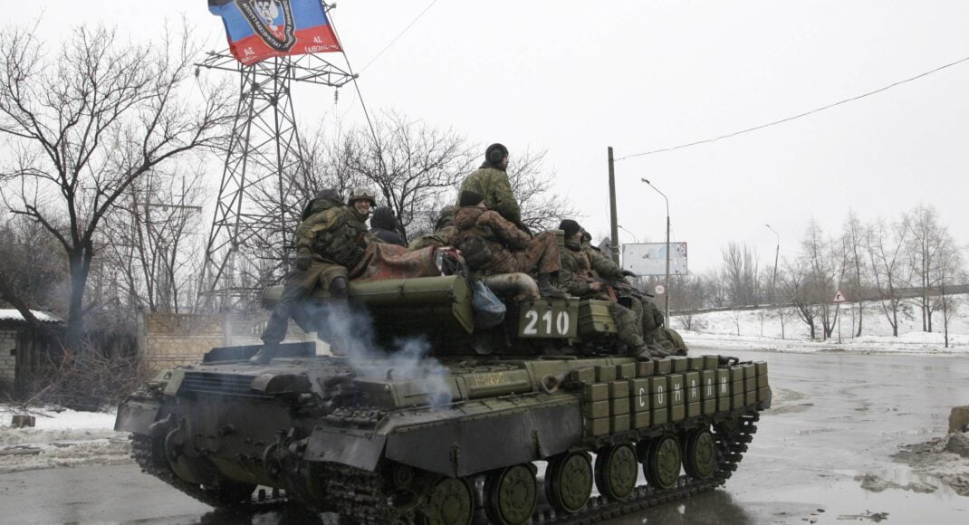 В районі ряду окупованих міст Донбасу ведуться бойові дії, - соцмережі