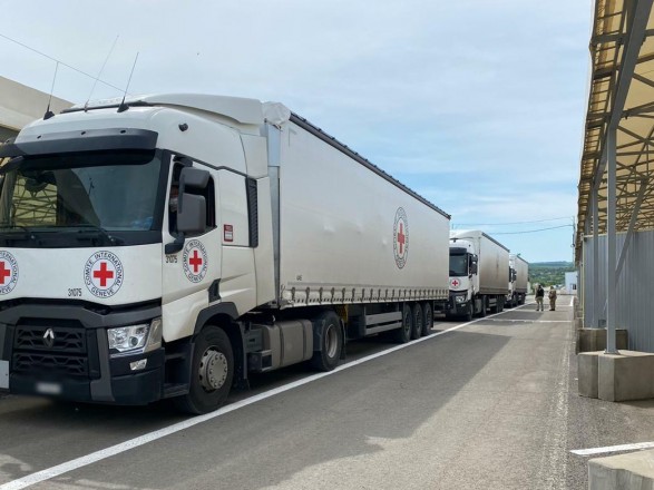 В оккупированные части Донетчины и Луганщины приехали грузовики с продуктами от Красного Креста