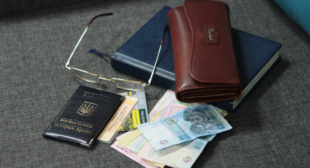 В Киеве помогут с решением пенсионных вопросов переселенцам с Луганщины