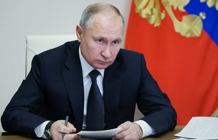 Путин назвал неприемлемым закон о переходном периоде для Донбасса
