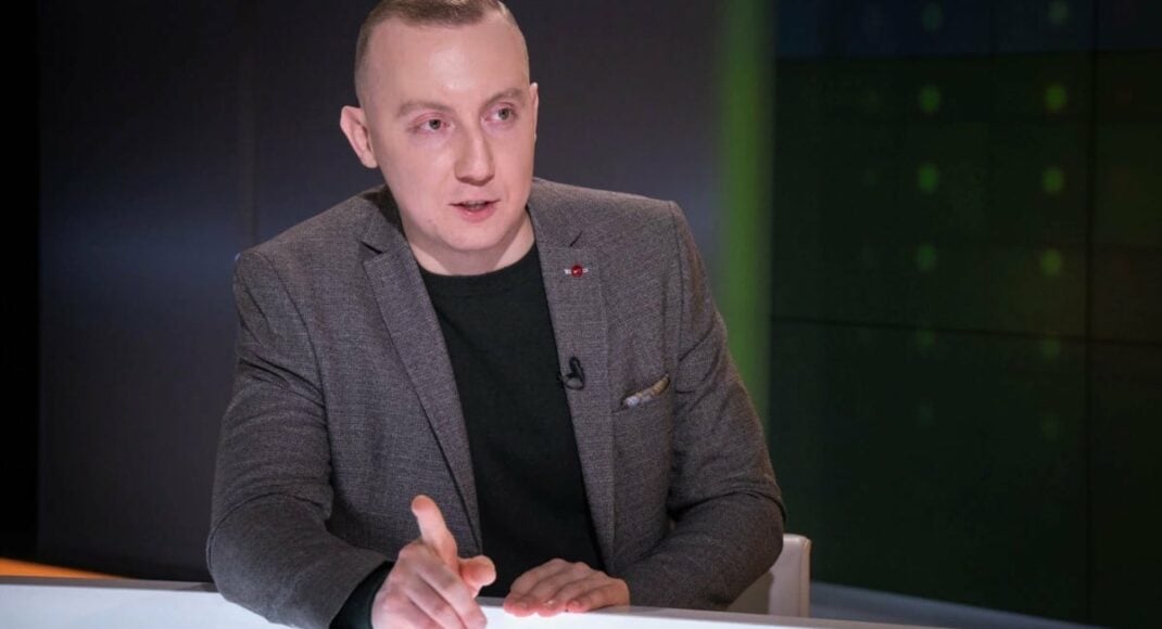 Асєєв повідомив, що в донецькій в'язниці "Ізоляція" полонених допитував офіцер ФСБ Росії: відео