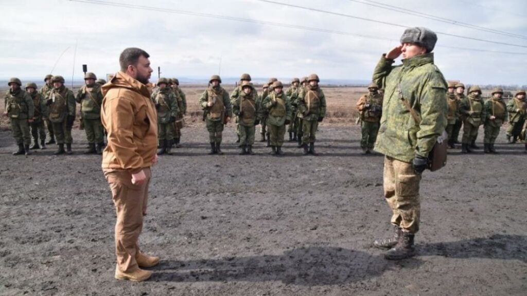 В "ДНР" показали танки и подготовку боевиков НВФ. Фото: Донпресс