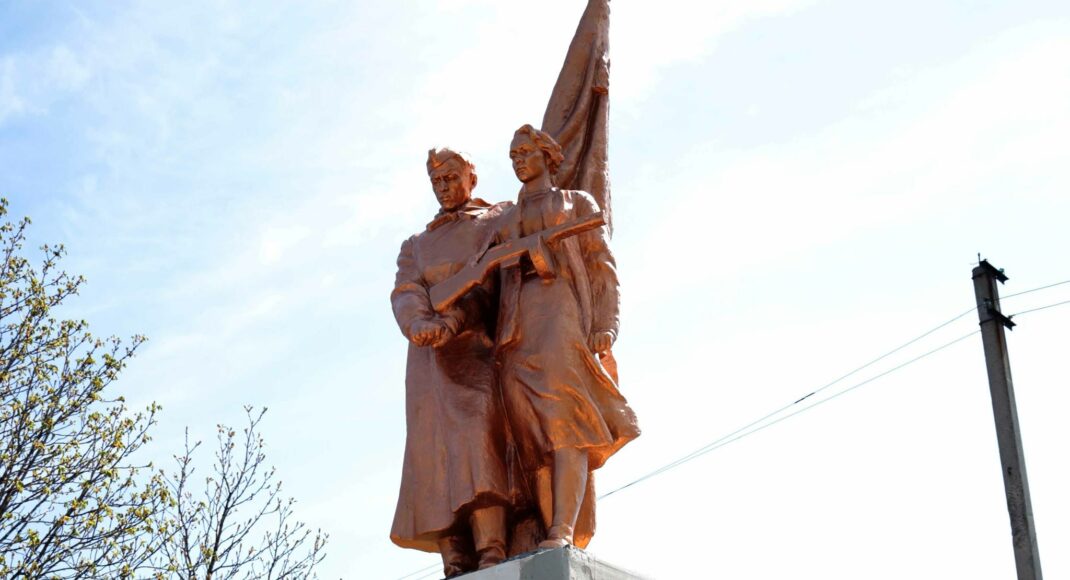 На Луганщині в Золотому-4 відновлять пам'ятник "Воїнам-визволителям від фашизму"