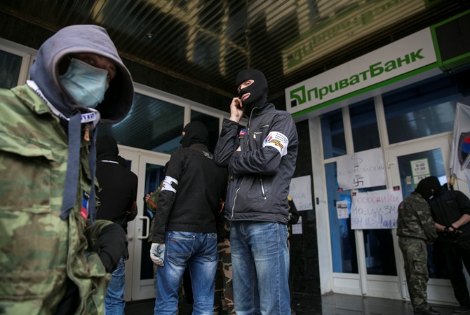 Угруповання бойовиків так званої "ДНР" привласнило майно українських банків: що відомо