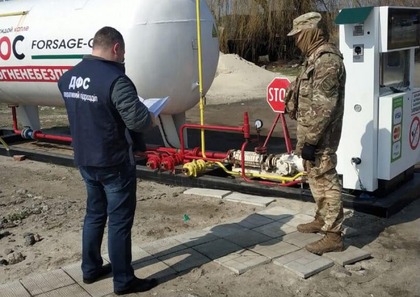 На Донетчине продолжают проверки АЗС: штрафуют и закрывают заправки за нарушения