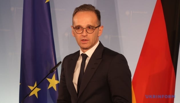 Германия хочет улучшения отношений с РФ, которые невозможны без прогресса на востоке Украины, — Маас