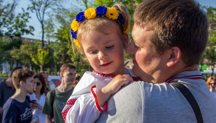 Ярмарок, конкурси та концерти: в яких локаціях Маріуполь відсвяткує День вишиванки