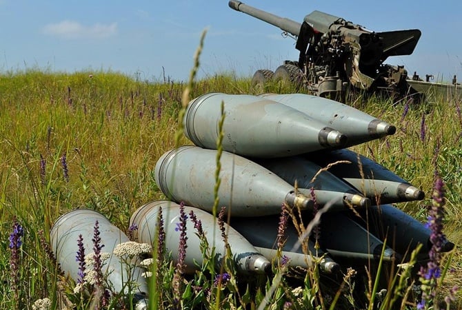 В окупованому Донецьку в житловий будинок влучив снаряд: сталася пожежа