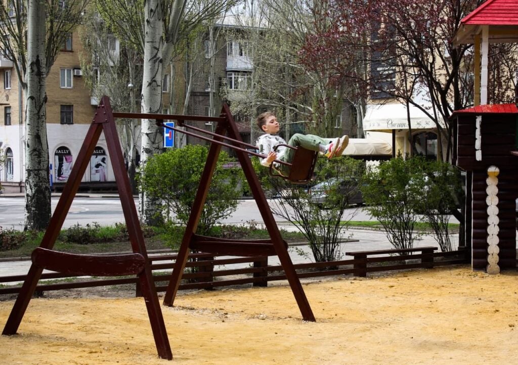 В сети показали фото весенних парков оккупированного Донецка. Фото: ресурсы ОРДО