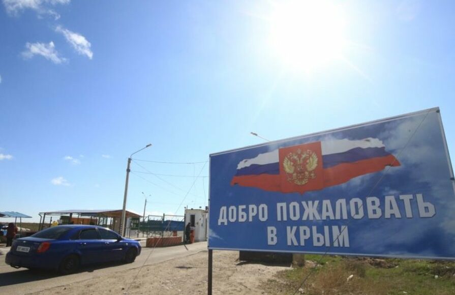 Окупанти заявили, що між ОРДЛО і Кримом запустять автобуси