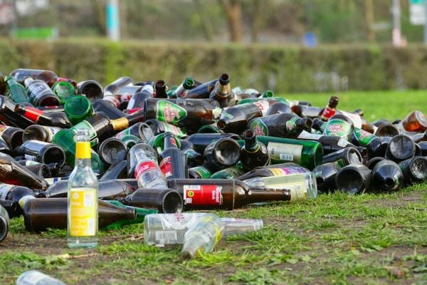 В ОРДО в Нижній Кринці газель з алкоголем вилетіла в кювет