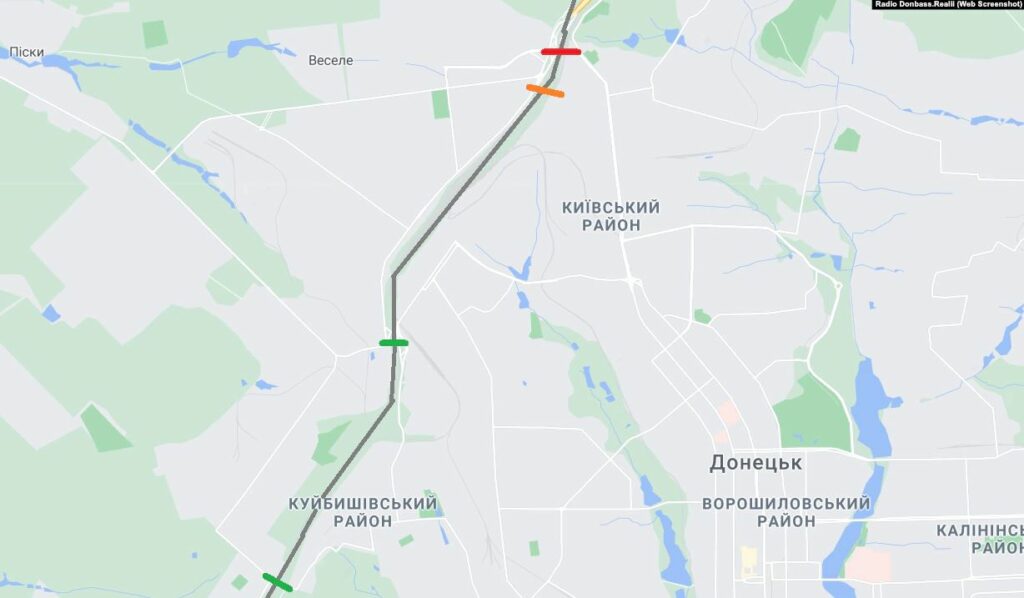 Донецк, засыпали железную дорогу для проезда танков