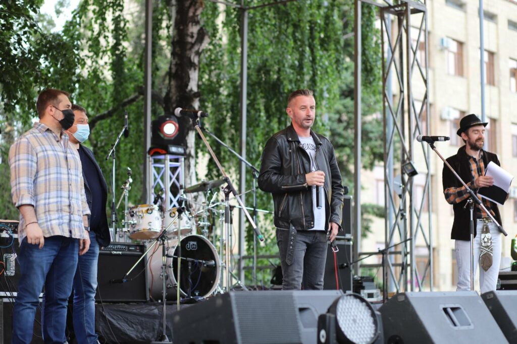В Старобельске провели областной фестиваль рока "С востока до запада". Фото: ЛОГА