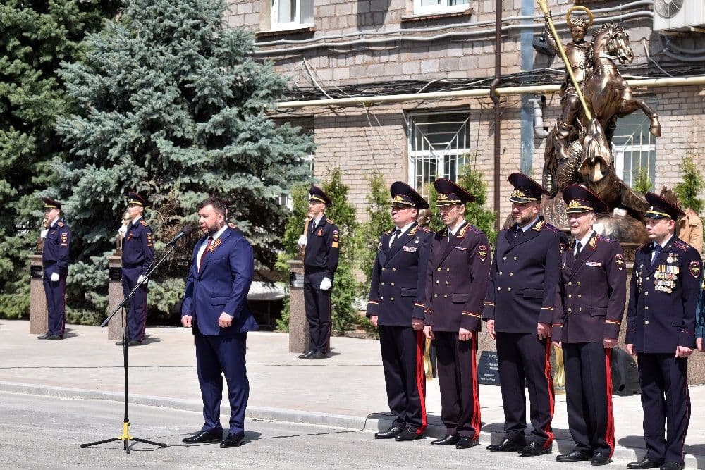 боевики днр празднуют
