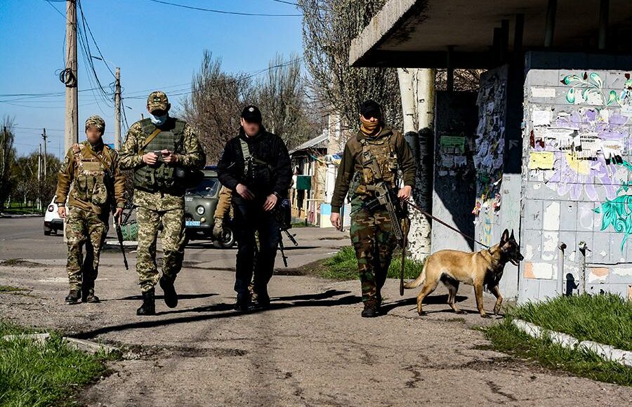 У прифронтовому Торецьку військові провели оперативну перевірку