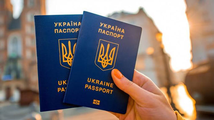 Жителям окупованих територій України планують спростити оформлення паспортів, - законопроєкт