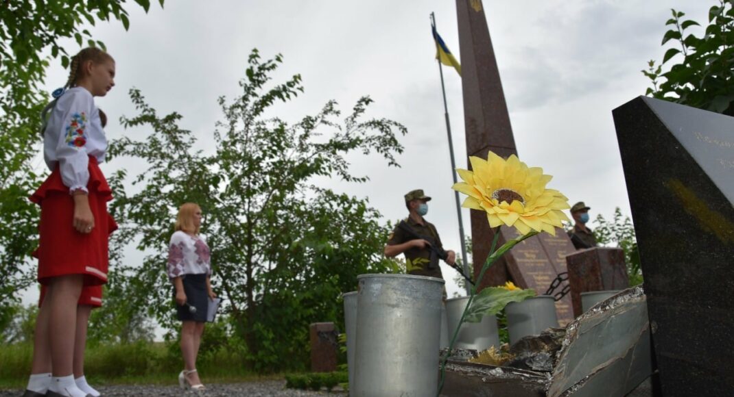 В районі ООС вшанували пам'ять членів екіпажу МІ-8, загиблих 24 червня 2014 року