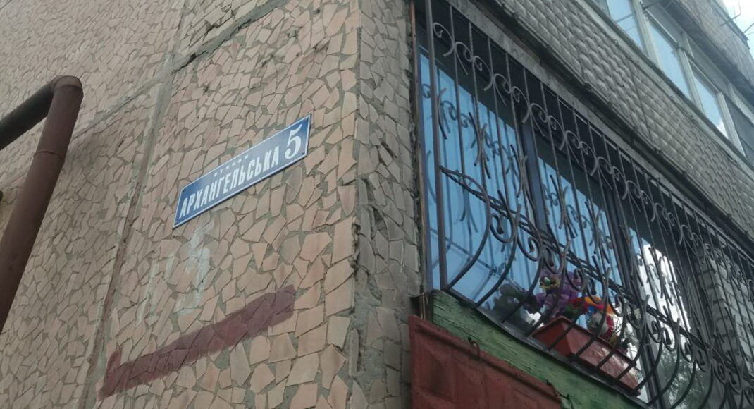 В Краматорске разбилась женщина: выпала из балкона многоэтажки