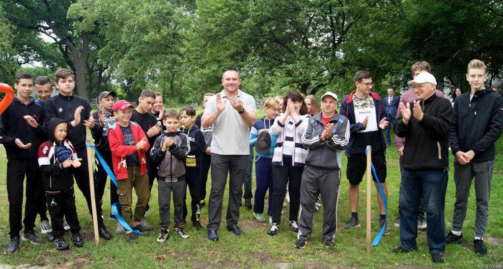 В Лисичанске открыли новую спортивную площадку