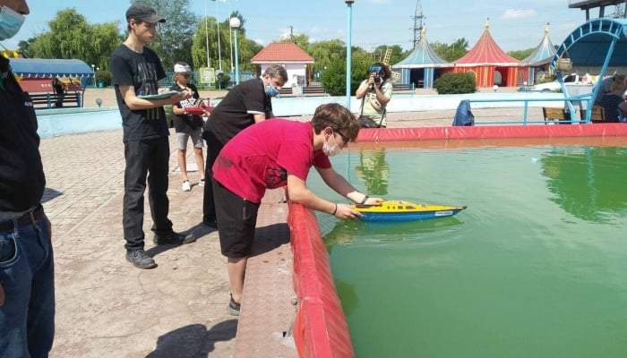 У Маріуполі проходять обласні змагання з судномодельного спорту (фото)