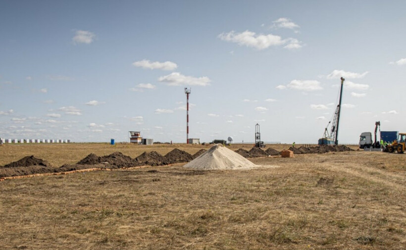 На Донеччині показали місце і карту будівництва аеропорту