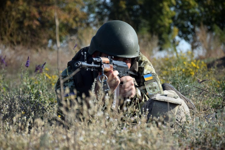 Доба в ООС: окупанти використовували артилерію, важко поранений житель Красногорівки