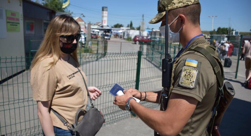 В ГПСУ рассказали о работе КПВВ на Донбассе за неделю