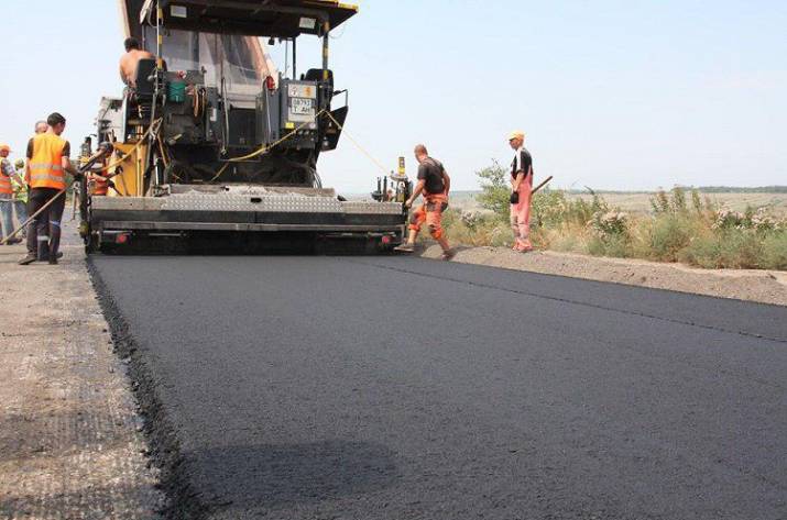 Автодорогу між Міловим і Старобільськом повністю відновлять до Дня Незалежності України, - служба автодоріг