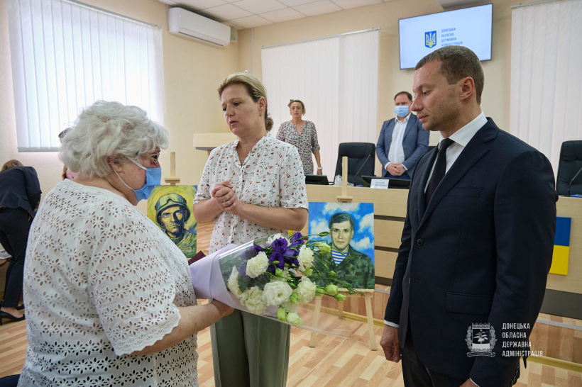 На Донетчине обсудили вопросы поддержки членов семей погибших в российско-украинской войне. Фото: ДонОГА