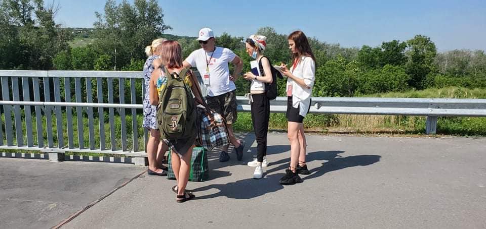 нарушения на КПВВ Станица Луганская