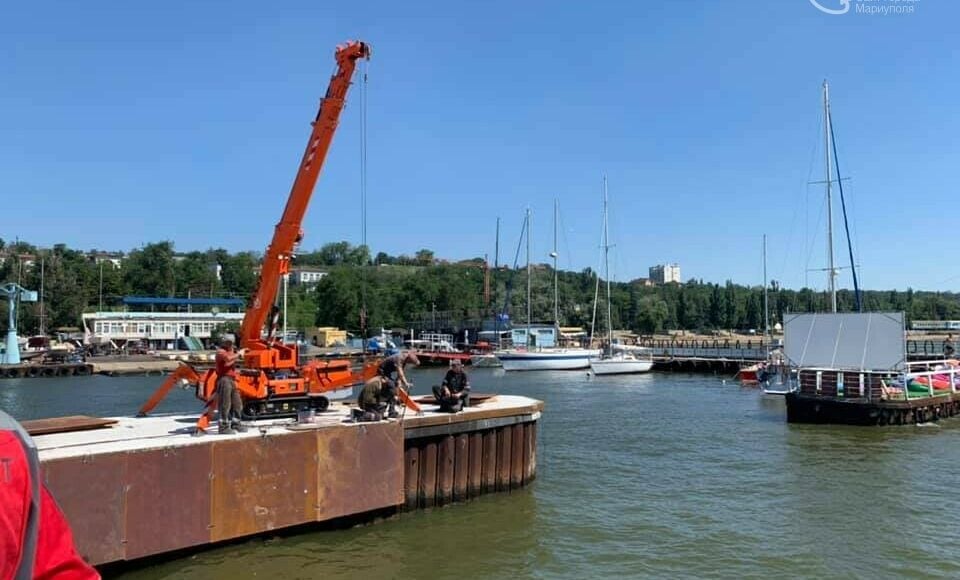 На пірсі в Маріуполі з'являться туалет і розвідний міст