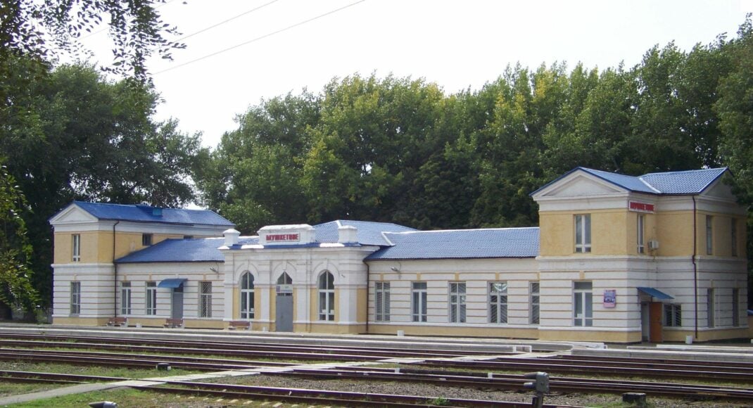 В оккупированном Донецке в районе Ж/Д станции произошел взрыв. Огонь видно в центре города