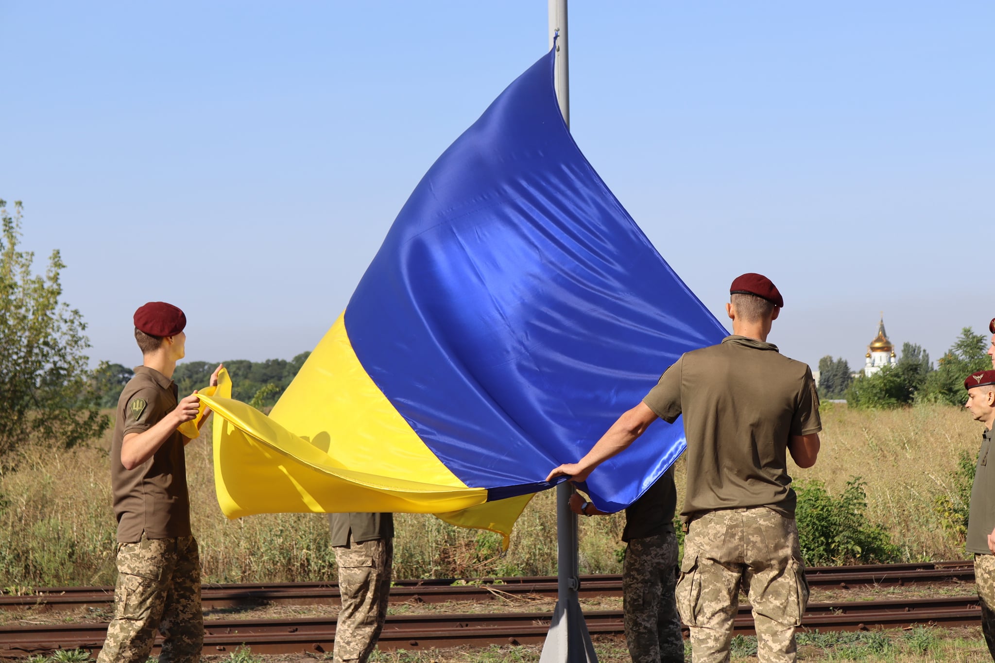 Каска на въезде в волгоград фото