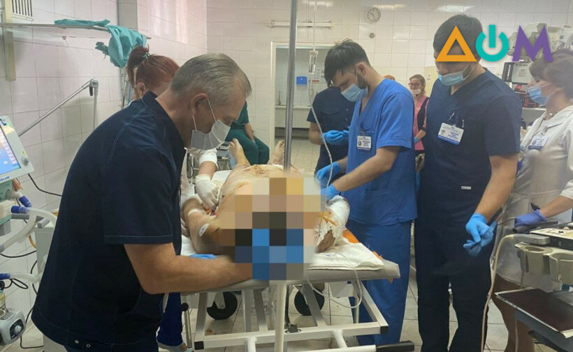Раненого оккупантами жителя Красногоровки спасают медики Днепра