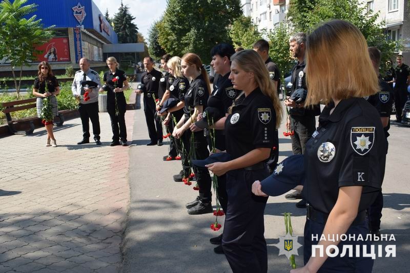 Полицейские Донетчины почтили память погибших коллег и защитников Украины