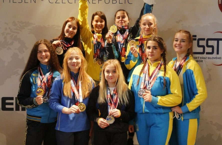 Спортсменки з Мирнограда стали призерками Чемпіонату Європи з паверліфтингу