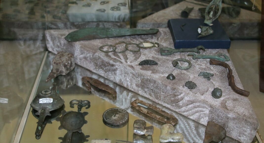 В Славянском краеведческом музее открылась археологическая выставка