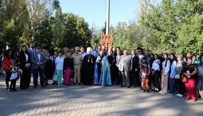 У Маріуполі відкрили Хачкар, присвячений жертвам вірменського і українського народів